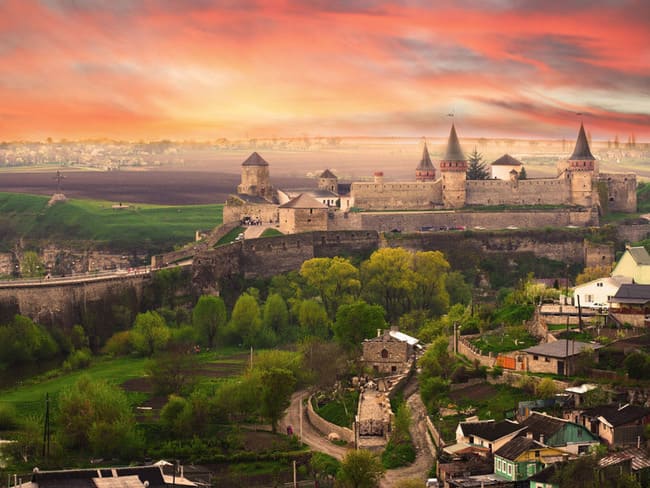 آشنایی با هفت عجایب کشور اوکراین
