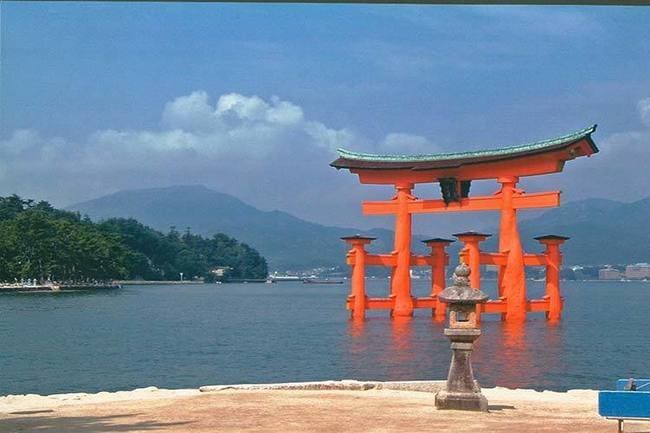 سفر به ژاپن و راهنمای جاذبه های گردشگری آن