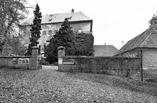 قلعه هوسکا دروازه ورود به جهنم در جمهوری چک