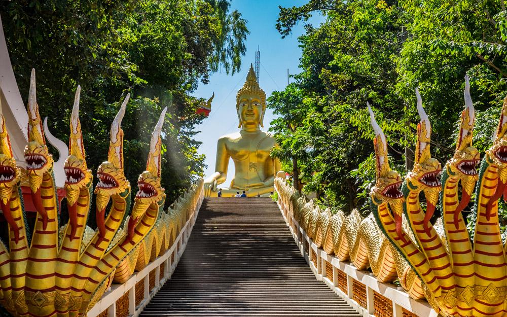 معبد وات فرا یای تایلند و مجسمه بودای بزرگ