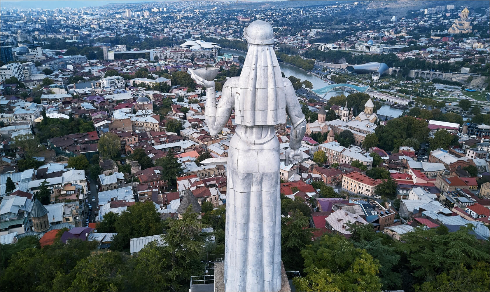 مجسمه مادر گرجستان