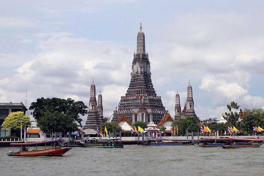 معبد وات آرون بانکوک تایلند