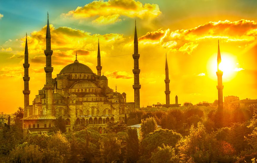 به استانبول سفر کنید