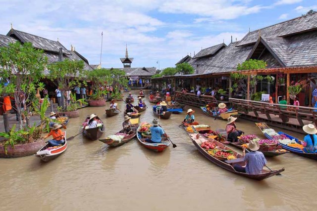 بازار شناور پاتایا تایلند