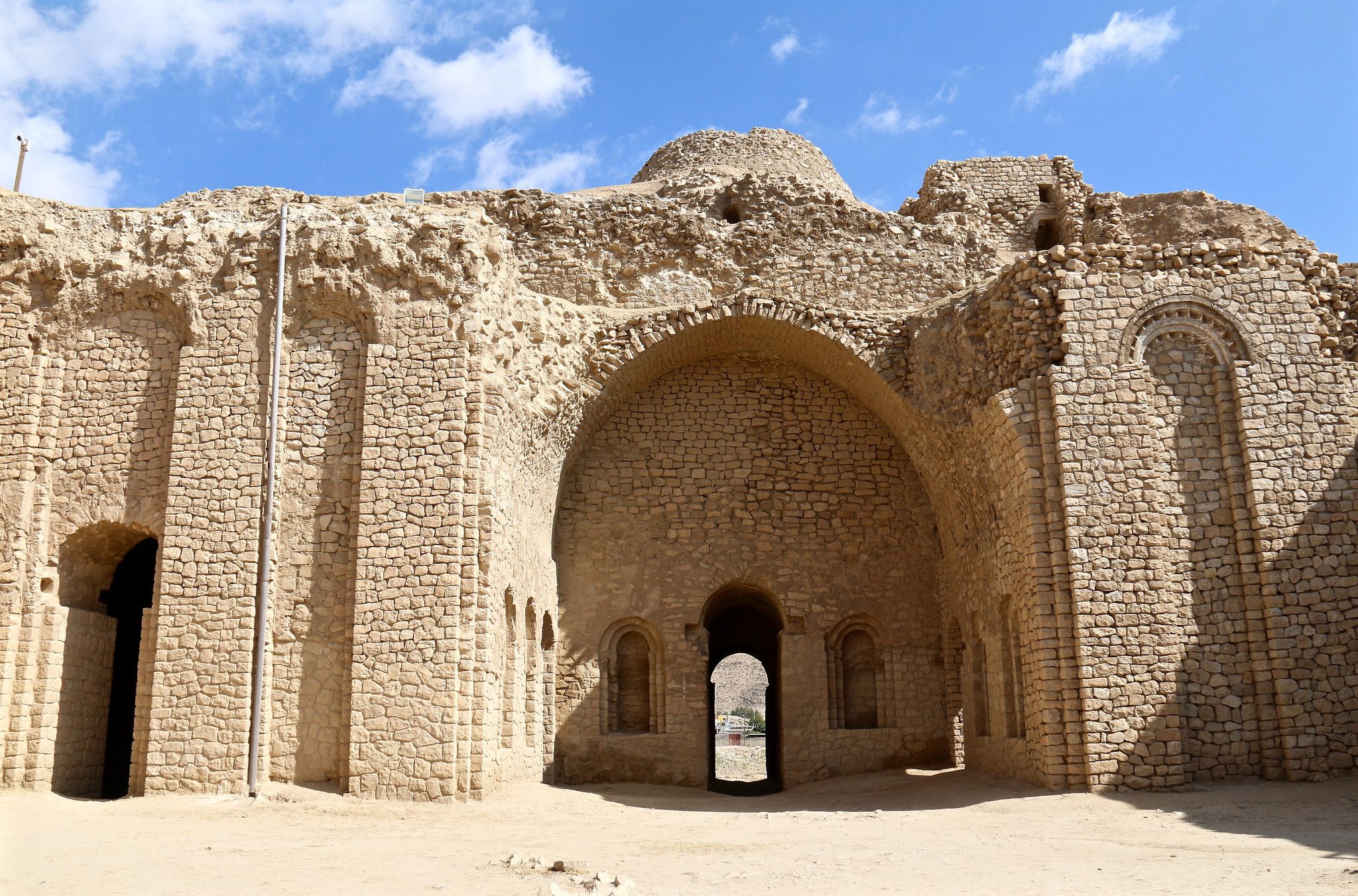 کاخ اردشیر بابکان