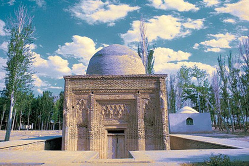 جاهای دیدنی تاکستان