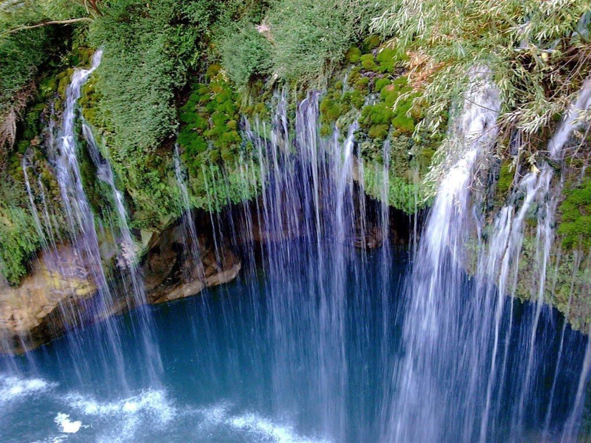 آبشار هریجان، محبوب ترین جاذبه چالوس