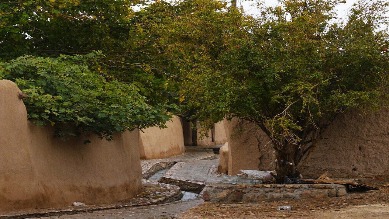 روستای تاریخی جاجا