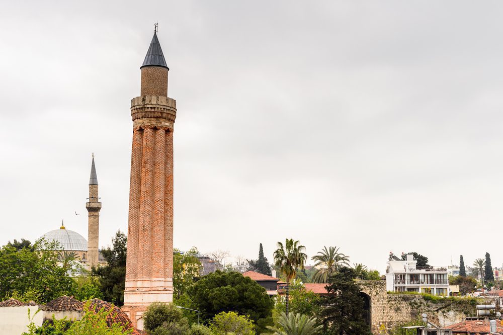 مسجد کنگره دار آنتالیا