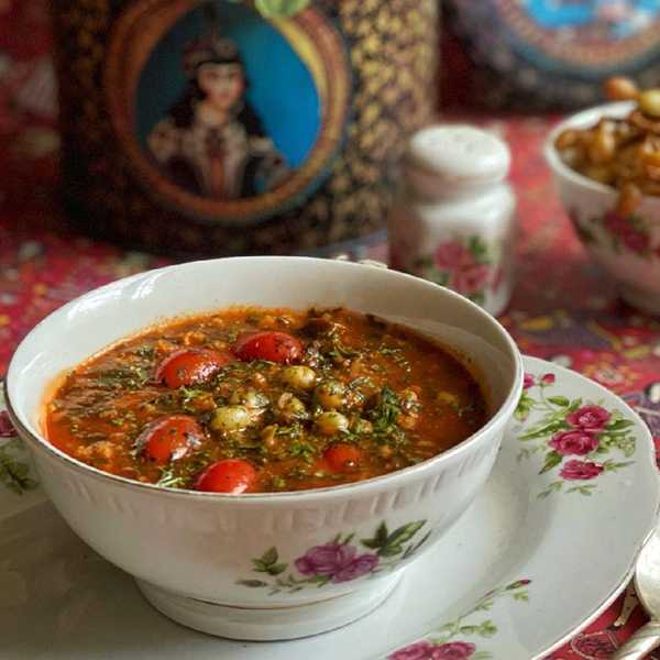 آش گوجه فرنگی از خوشمزه ترین آشهای ایرانی