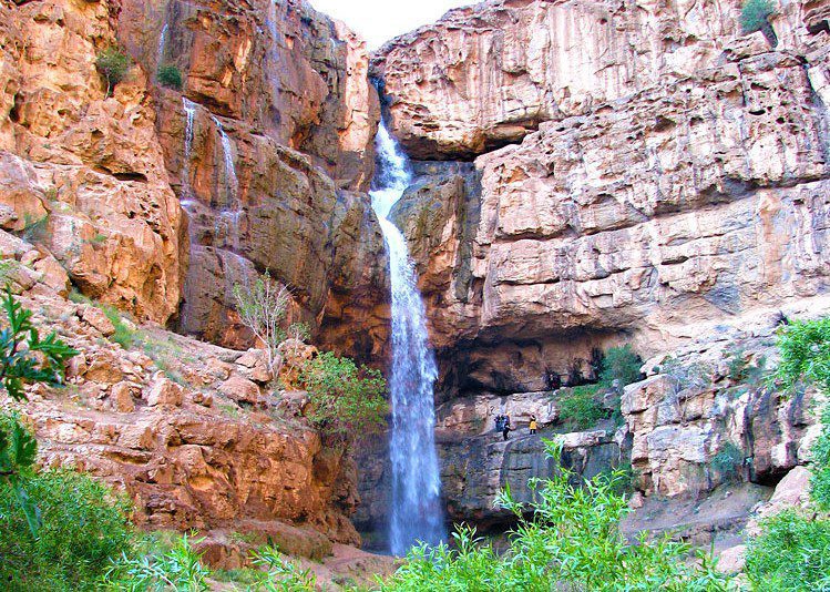 آبشار دره ‌گاهان