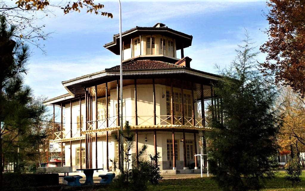 عمارت کلاه فرنگی رشت