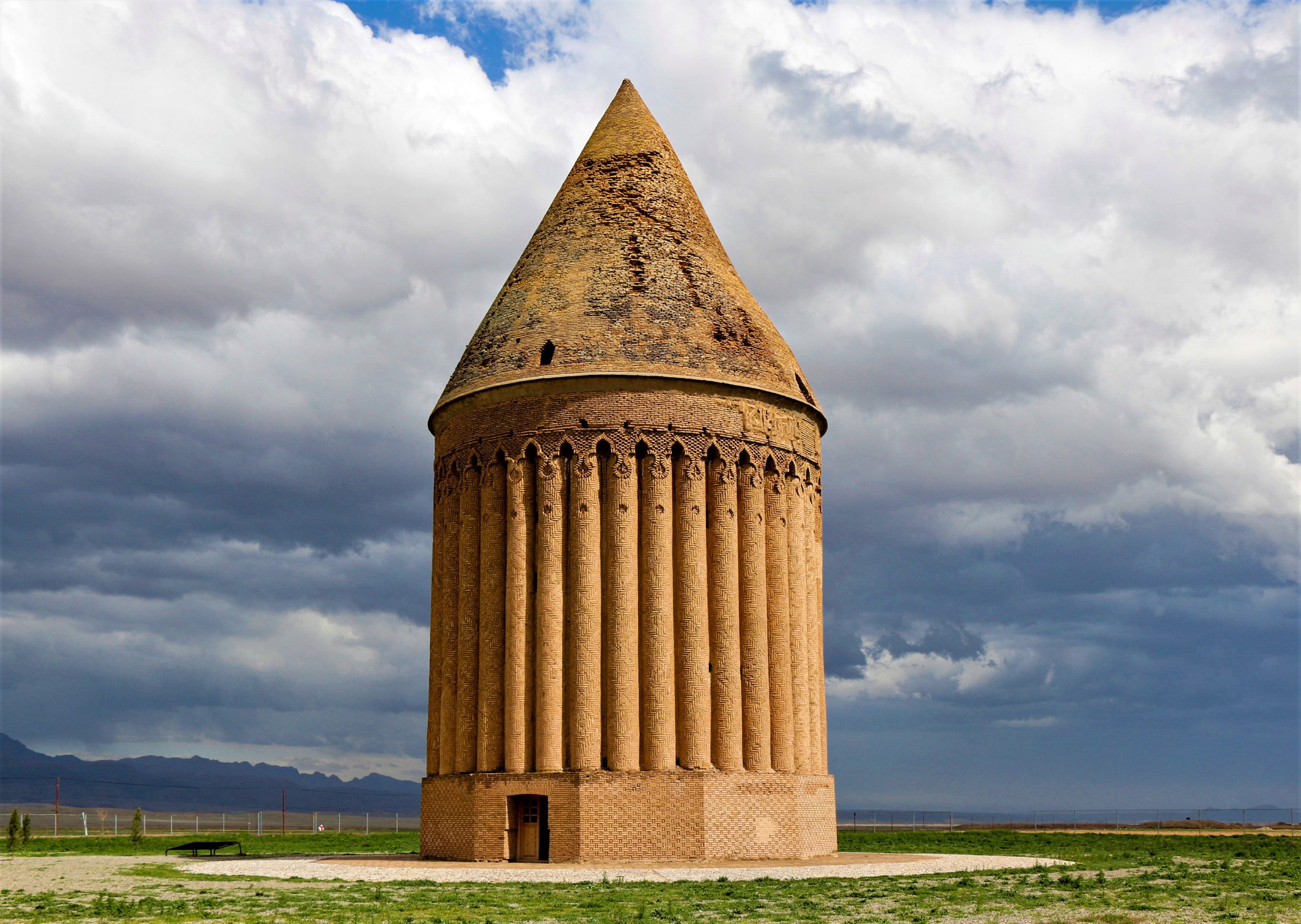 برج رادکان چناران