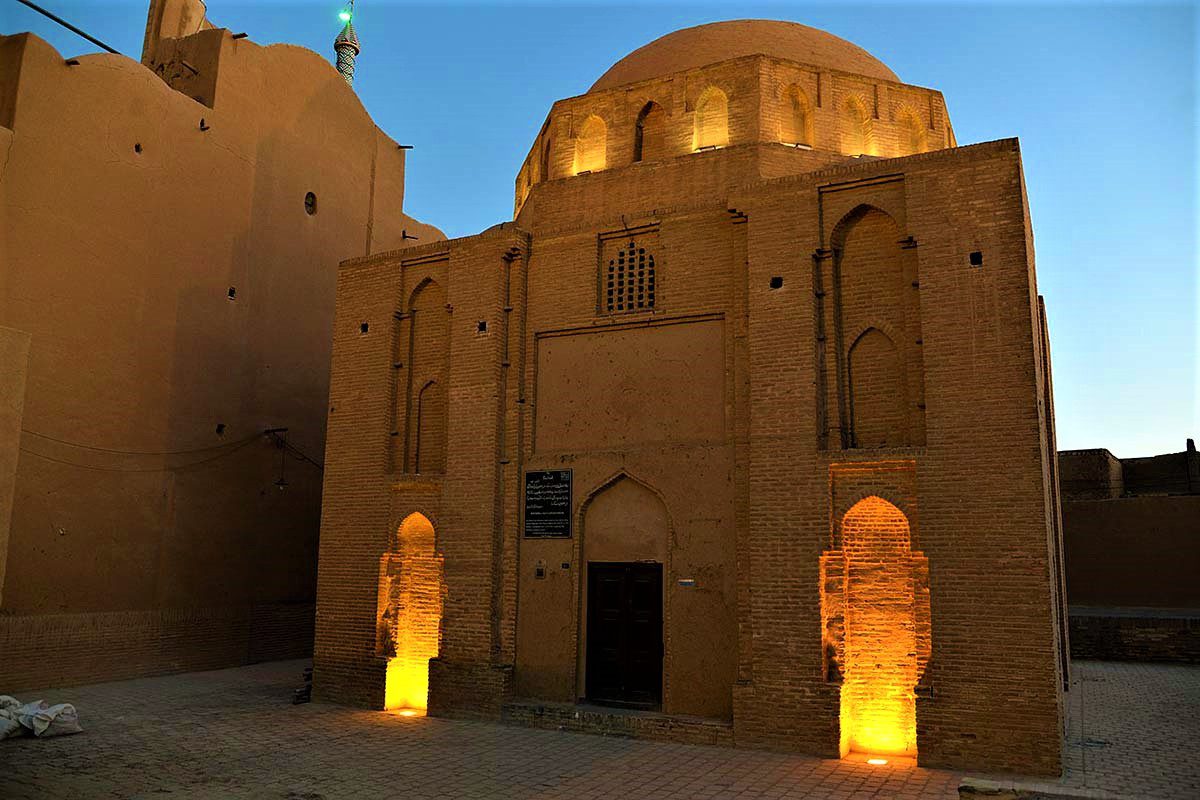 بقعه دوازده امام یزد