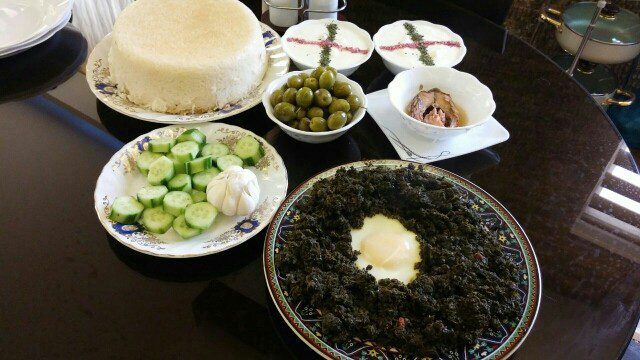 طرز تهیه اشکنه تره