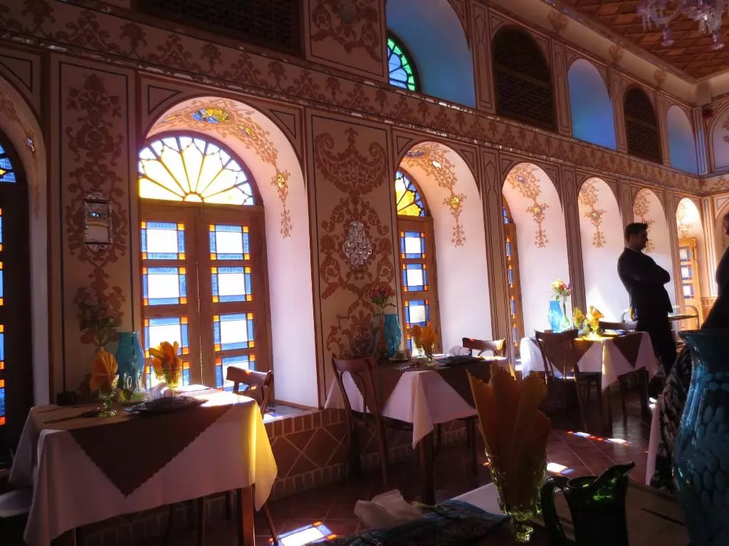 ایرانی ها از کدام رستوران ها لذت میبرند؟